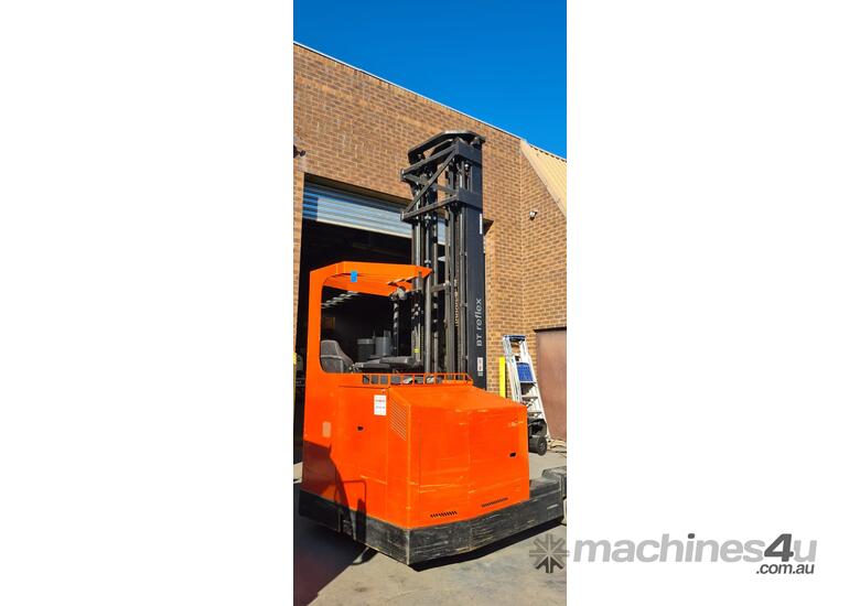 caption Industrial truck Forklift BT FRE270 Electric multi directional forklift