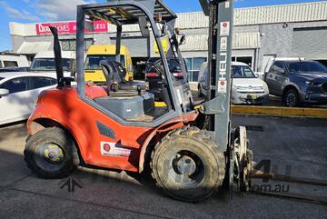 3.0T 2WD Rough Terrain Forklift with 360 Degree rotator