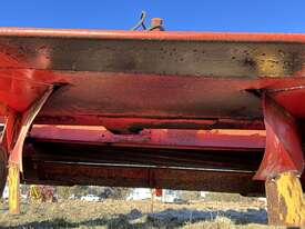 Hesston 1010 Hydro Swing Mower Conditioner - picture1' - Click to enlarge