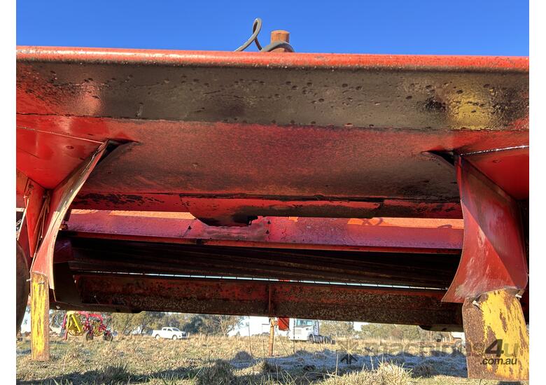 caption Hesston 1010 Hydro Swing Mower Conditioner