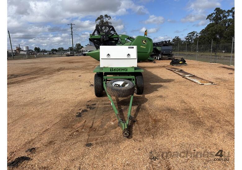 2010 JOHN DEERE 640D DRAPER PLATFORM & TRAILER