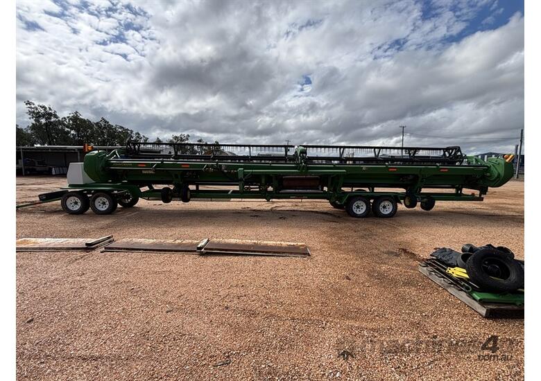 2010 JOHN DEERE 640D DRAPER PLATFORM & TRAILER