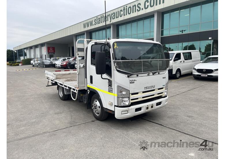 2012 Isuzu NRR 150 NH 4x2 Tray Truck
