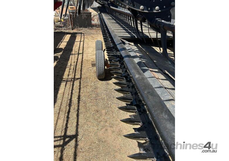 caption 2016 MACDON D65 45' DRAPER FRONT