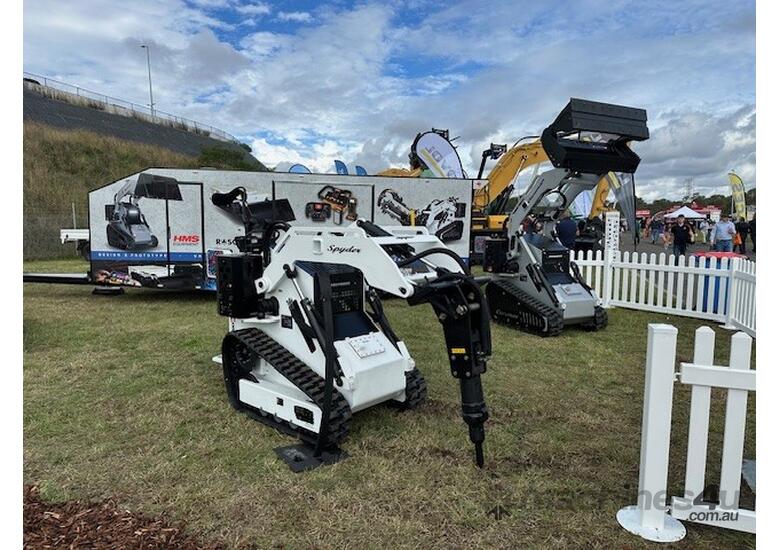 TRACKED MINI LOADER SKID STEER Radio remote control 