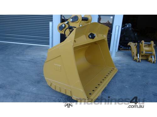 caption (BBB) BETTA BILT BUCKETS 30 TONNE TILT BUCKET