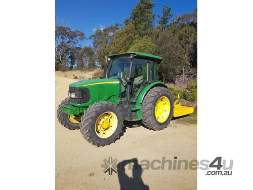 John Deere 5820 Tractor
