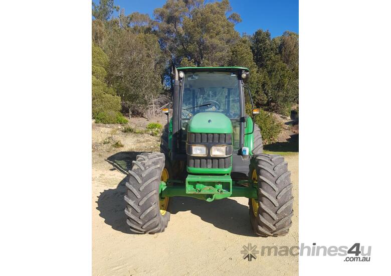 John Deere 5820 Tractor