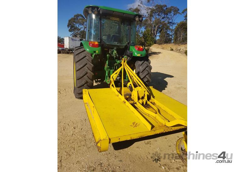 John Deere 5820 Tractor