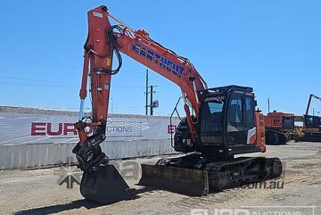 Hitachi 2023   ZX135USBL-7