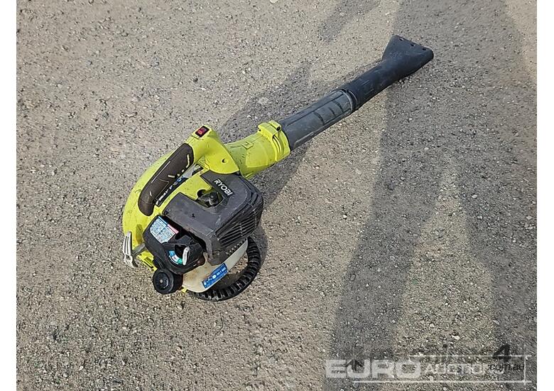 Ryobi Petrol Leaf Blower 