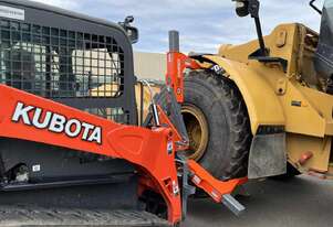 Range Machinery - HIMAC Skid Steer Tyre Grabber TG4000XL