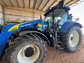 New Holland T7 250 - picture0' - Click to enlarge