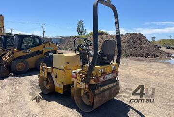 2004 Dynapac CC122 Articulated Vibratory Dual Smooth Drum Roller