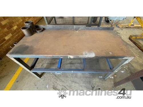 Heavy-Duty Workbench (14)