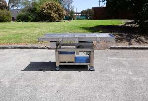 Stainless Steel Vibrating Vibratory Tray Feeder Screener Sifter - 1910 x 590 mm Tray
