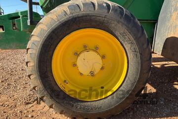John Deere   6110M 4x4 Tractor