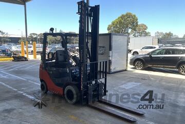 2015 Toyota 32-8FG18 Petrol and Gas