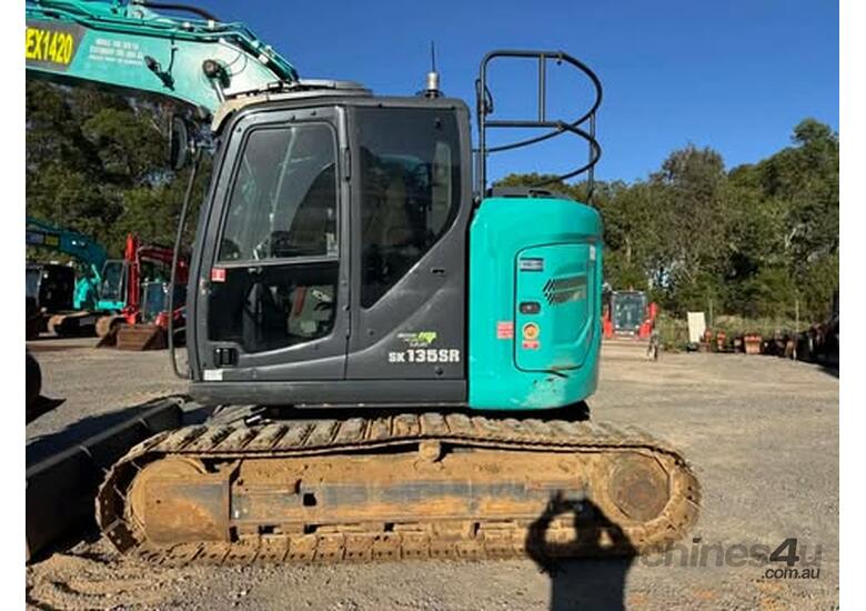 2022 Kobelco SK135SR-7 – 13.5T Excavator – Trimble Earthworks, A2 Tilt Hitch – 3,600 hrs