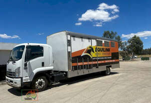 (10313) 2012 Isuzu FSR-850 Horse Transport Truck (Euroa, VIC)