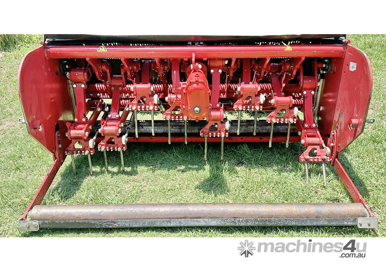 Redexim Verti-Drain 7521 Lawn Aerator Corer
