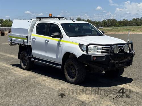 2016 TOYOTA HILUX SR UTE