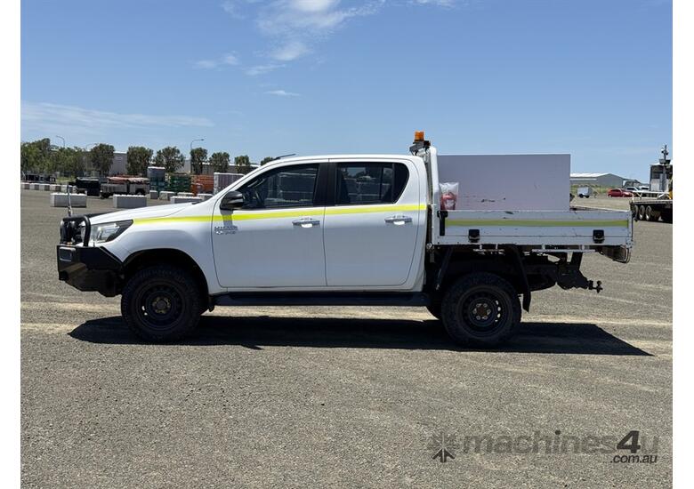 2016 TOYOTA HILUX SR UTE