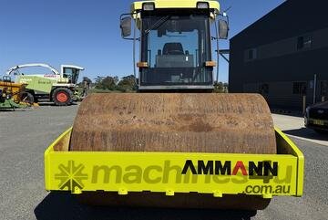 2006 AMMANN ASC 110 SMOOTH DRUM ROLLER