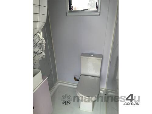 Unused 6m Accommodation Pod