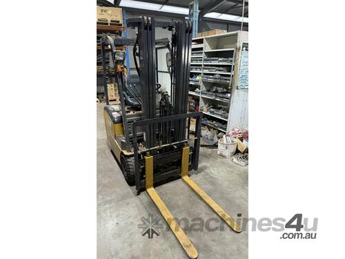 2021 Caterpillar 1.3 Tonne Electric Forklift - Northern Territory