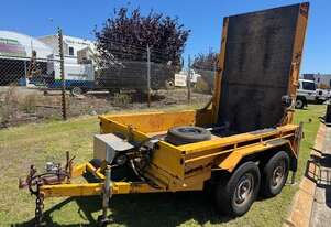 Trailer Box 8x5 Ramp Ex-council 2 tonne with hydraulic ramp 1TBK118 SN1834