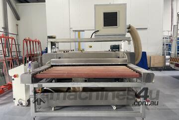 GLASS WASHING MACHINE