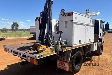 2012 Isuzu NH NP 4x4 Service Truck