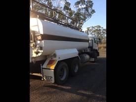 2004 INTERNATIONAL ACCO 2350 G FOR SALE - picture1' - Click to enlarge