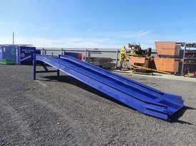 BT container ramp 1600 mm BT container ramp 1600 mm Miscellaneous Parts - picture2' - Click to enlarge