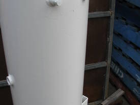 Vertical Standing Air Compressor Receiver Tank 190 - picture1' - Click to enlarge