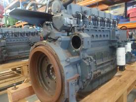 DISMANTLING DUETZ BF 6M 1013 EC DIESEL ENGINES - picture1' - Click to enlarge