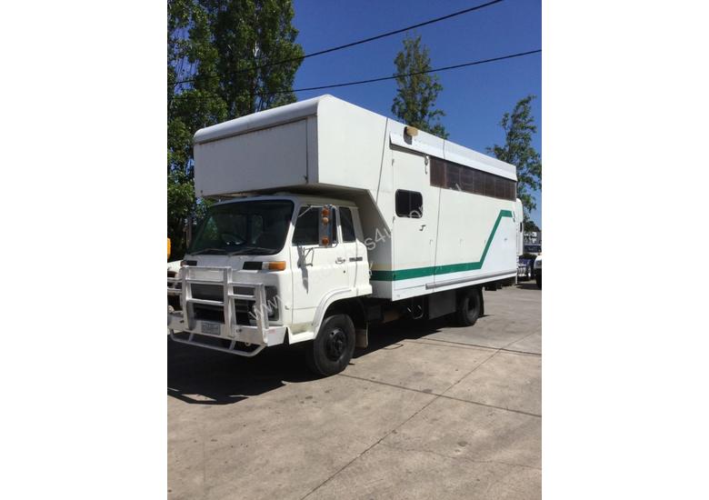 Used Isuzu SBR 5 HORSE TRUCK Cattle Trucks in , - Listed on Machines4u