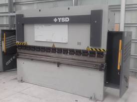135T 3m Press Brake. - picture0' - Click to enlarge