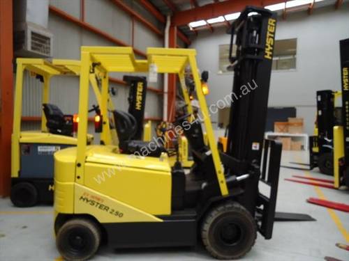 Hyster 4 Wheel Battery Electric Forklift