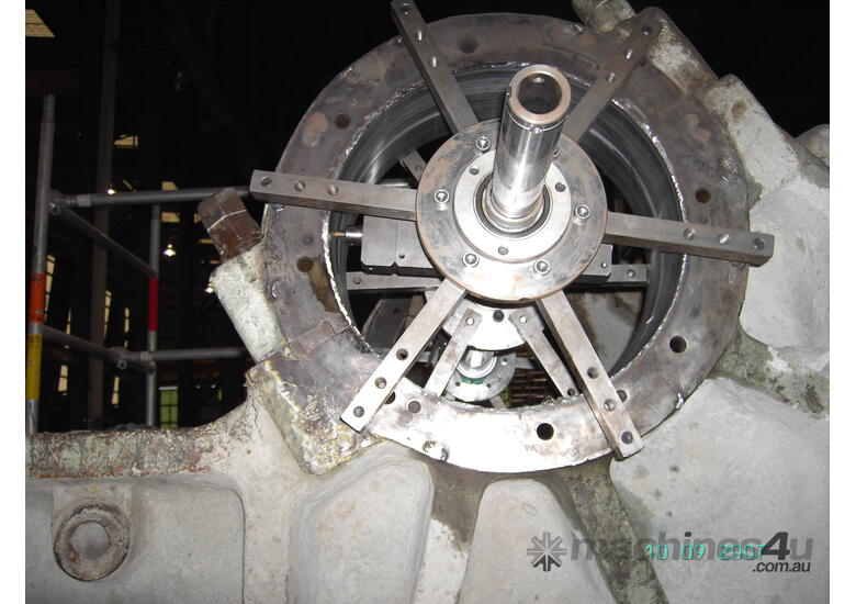 caption Portable Line Boring and Bore Welding Machine Ø 42-400mm