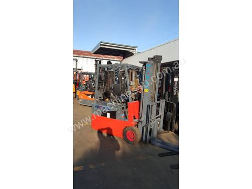ELECTRIC FORKLIFT CONTAINER MAST 18MTH OLD BATTERY