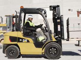 Caterpillar 3.5 Tonne LPG Counterbalance Forklift - picture0' - Click to enlarge