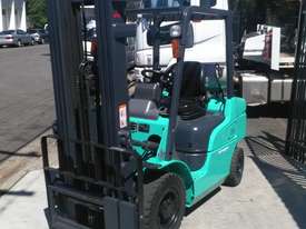 Mitsubish Forklift 2.5 Ton 6000mm Lift Height Fresh Paint  - picture2' - Click to enlarge