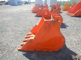 1050mm Digging Bucket to suit ZX200 - picture0' - Click to enlarge
