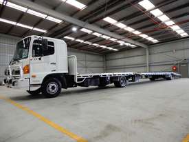 Hino FD 1024-500 Series Car Transporter Truck - picture0' - Click to enlarge