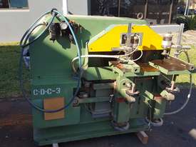 Single end tenoner with 2 tables - picture0' - Click to enlarge