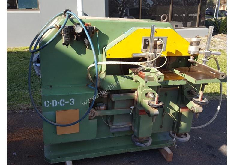 caption Single end tenoner with 2 tables