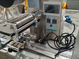 Pillow Packaging machine - picture0' - Click to enlarge