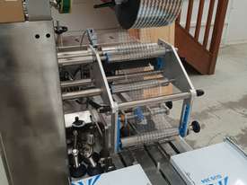 Pillow Packaging machine - picture1' - Click to enlarge